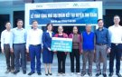 TRAO TIỀN HỖ TRỢ XÂY DỰNG NHÀ ĐẠI ĐOÀN KẾT CHO 2 HỘ GIA ĐÌNH THEO CHỈ THỊ 22 CỦA BTV TỈNH UỶ TẠI HUYỆN THỌ XUÂN
