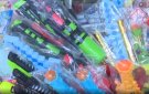Bảo vệ trẻ em khỏi những đồ chơi bạo lực dịp tết Trung 